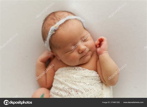 Sleeping Newborn Baby Girl Stock Photo By ©alexsmith 274961282