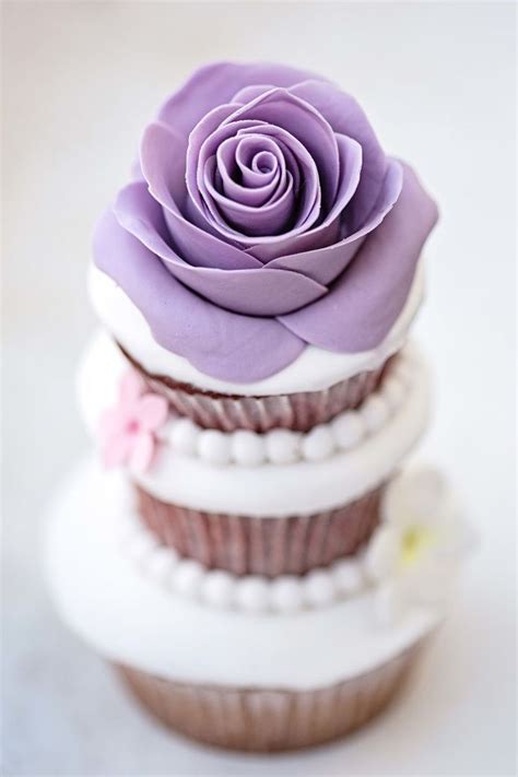 Purple Rose Cupcake Cool Wedding Cakes Cake Trends Rose Cupcakes