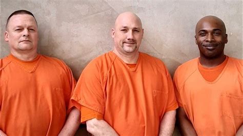 Gwinnett County Jail Inmates Help Deputy