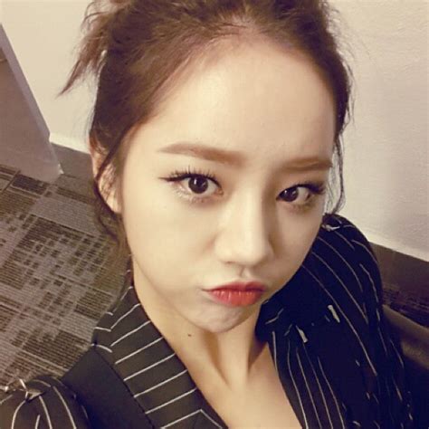 Hyeri is the mononymous stage name of lee hyeri, a south korean singer and actress. Girl's Day's Hyeri Joins Instagram | Soompi