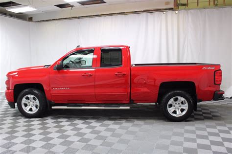 Pre Owned 2017 Chevrolet Silverado 1500 Extended Cab Lt 4x4 Truck In