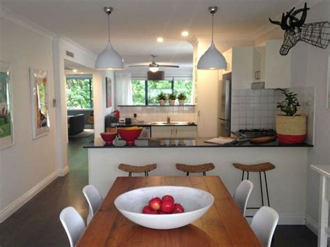 50% goes to materials (£400) 45% goes to the tradesmen (£360) How Much Does It Really Cost to Remodel Your Kitchen ...
