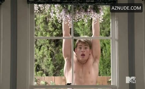 Gregg Sulkin Sexy Shirtless Scene In Faking It Aznude Men