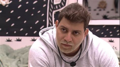 Последние твиты от especialista de bbb. BBB 21: Caio alerta Juliette sobre possíveis combinações ...