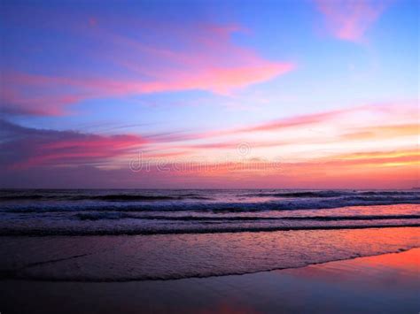 Pink And Purple Sunset Over The Ocean Stock Image Image Of Blue