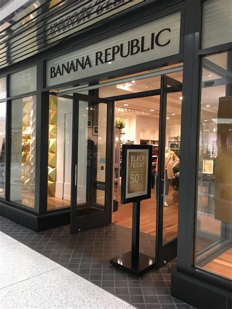 Banana Republic 109 650 41st Ave W Vancouver Bc