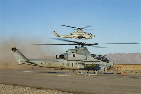 Us Navy Awards Bell With 815m Contract For Uh 1y And Ah 1z