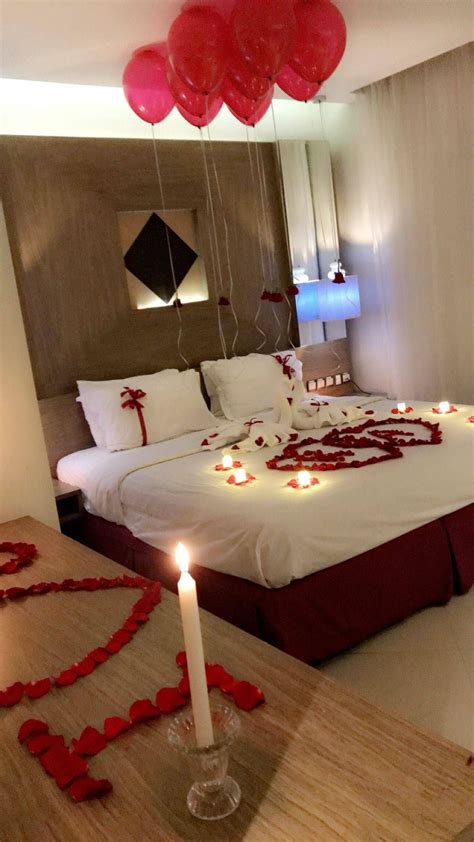 Romantic Bedroom Decorating Ideas Cheap For Valentines Day In 2020