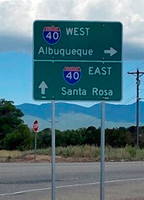 Highway Double Take Albuquerque Sign Spelled Without R The Independent