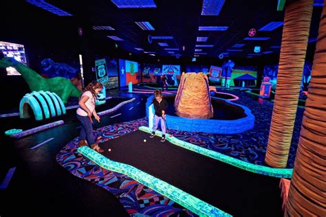 5 Of The Best Mini Golf Courses Around St Louis