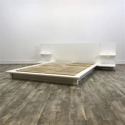 Cb2 Andes White Queen Bed Aptdeco