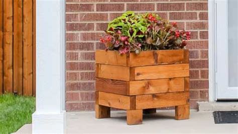 Diy Square Wood Planter Box Create A Stunning Garden Piece In No Time