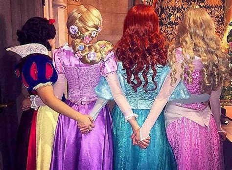 Snow White Rapunzel Ariel Aurora Disneyland Princess Disneyland