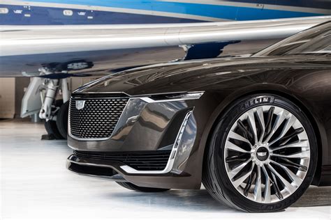 Cadillac Escala Concept Debut Photos And Information Automobile Magazine
