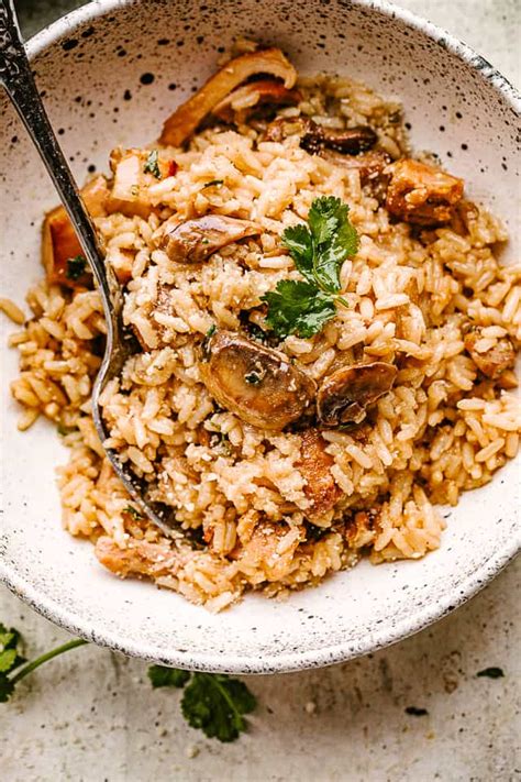 One Pot Chicken And Rice With Mushrooms Easy Weeknight Recipes