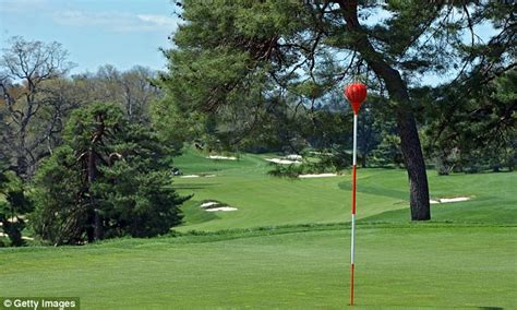It's late afternoon over here in blighty; US Open course Merion uses wicker baskets instead of flags ...