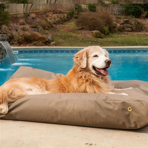 Snoozer Waterproof Rectangle Dog Bed Outdoor Dog Bed