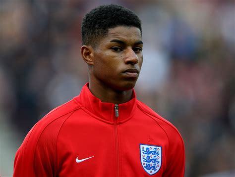 Star footballer turned political activist marcus rashford has been honored by queen elizabeth ii in recognition of his campaign to feed vulnerable children during the coronavirus crisis. Marcus Rashford: Manchester United striker demoted to U21 duty