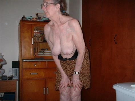 Erotic Sex Pics Of Granny Strips