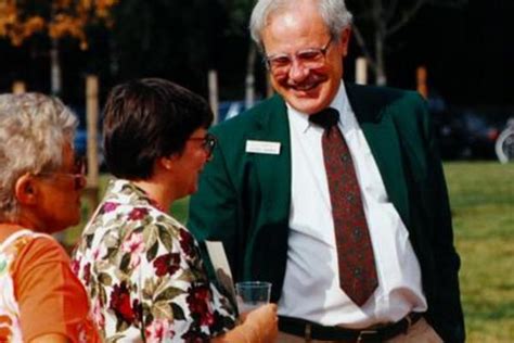 Meribah Mansfield With Northwest Library Story Garden Character Wilbur