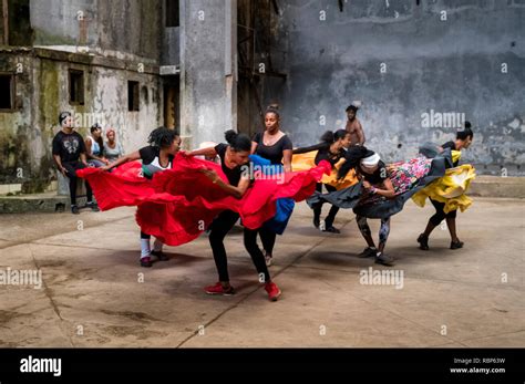 Cuban Modern Dance Center Central Havana Havana Cuba Stock Photo Alamy