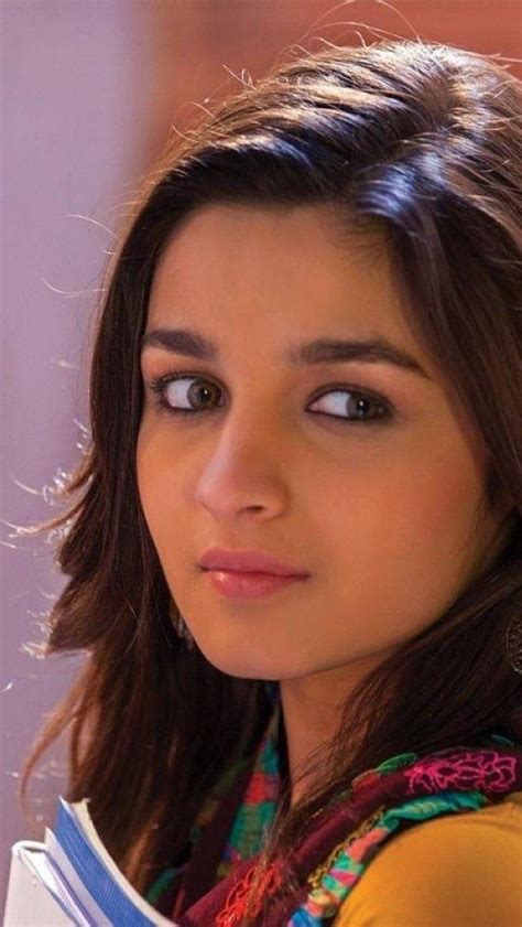 Cute Alia Bhatt In Student Of The Year