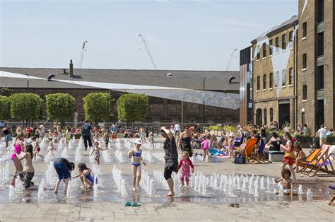 17 Pretty Public Fountains In London Fantastic Fountains For Cooling