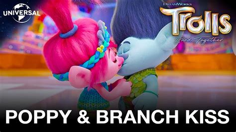 Poppy And Branch Kiss Scene In Trolls 3 Band Together Youtube