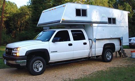 The teardrop campers are great, but sometimes you don't have much space to park another vehicle. Build your own Cascade camper rvpic15a | Slide in camper, Pickup camper, Camper
