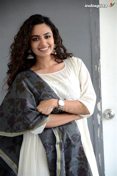 Malavika Nair Photos Telugu Actress Photos Images Gallery Stills