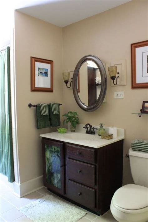 There is an entire study revolving around finding. Small bathroom decorating ideas on a budget | Bathroom ...