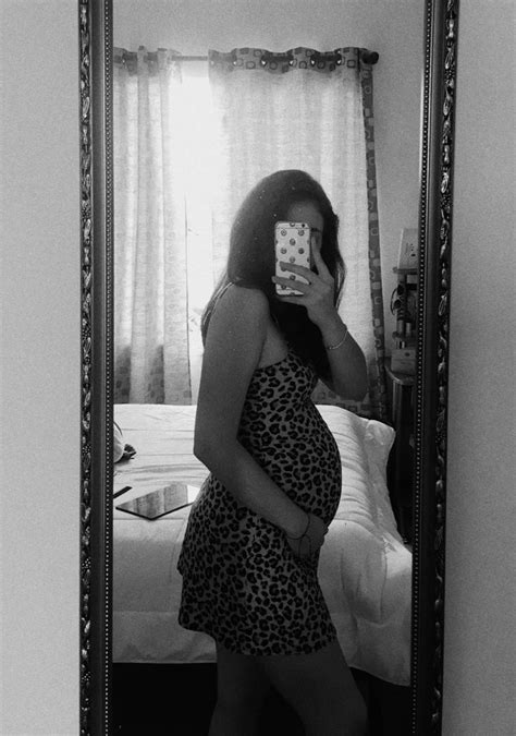Pin By Silvia Somoza Trejos On Babie Mirror Selfie Mom Selfie