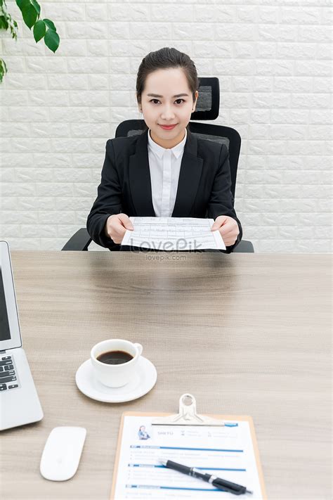 Female Job Interviews Picture And Hd Photos Free Download On Lovepik