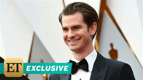 Exclusive Andrew Garfield Teases Who Hell Kiss At The Oscars Brings Pa Andrew Garfield