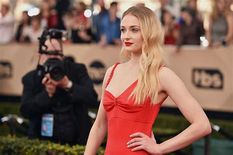 Game Of Thrones Sophie Turner Reveals Bizarre Reason She Was Offered