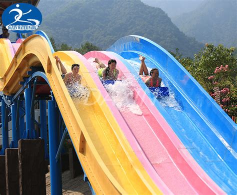 2020 New Aquatic Fiberglass Racing Rainbow Water Slide Amusement Park
