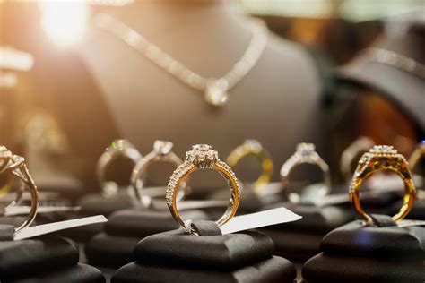 Finding And Selecting The Highest Quality Jewelry At Pawn Shops Traders Loan And Jewelry