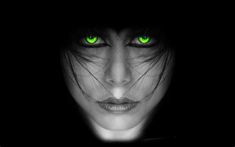 12 Marvelous Women Green Eye Shadow Nicestyles Green Eyes Women