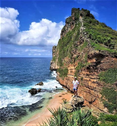 Kumpulan gambar pemandangan ini bakalan menyebabkan anda tertawa ngakak. Mengintip Keindahan Pantai Karangpayung, Wonogiri | Indonesia Traveler