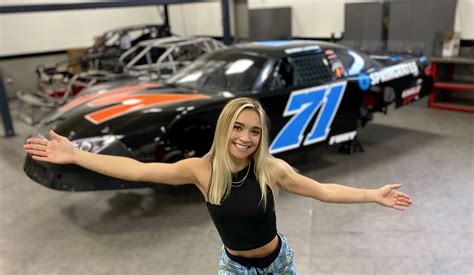 Natalie Decker Nascar Xfinity Racer Made A Dream Become Reality As A Team Owner At