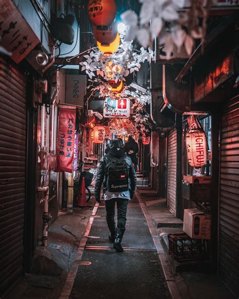 Photographer Jun Yamamoto Captures The Magic Of Japan Streets At Night