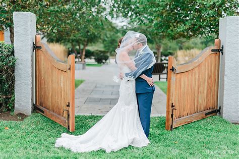 Saltwater Farm Vineyard Wedding Photography Stonington Ct Rebecca