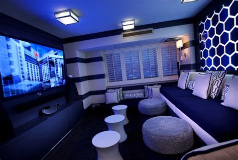 Looking for a westwood, los angeles hotel? The "Extreme Suite" (sleeps 4 peps) at the W Hotel in ...