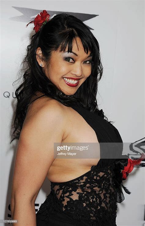 Mika Tan Attends The Super Los Angeles Premiere At The Egyptian News Photo Getty Images