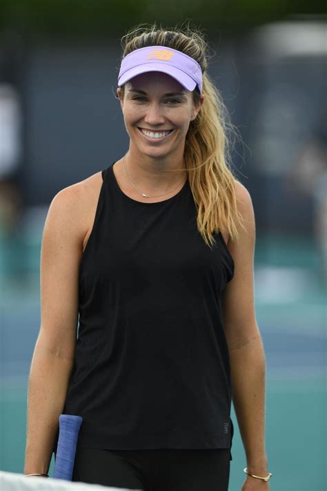 View the full player profile, include bio, stats and results for danielle collins. Danielle Collins - Practises During the Miami Open Tennis Tournament 03/20/2019 • CelebMafia