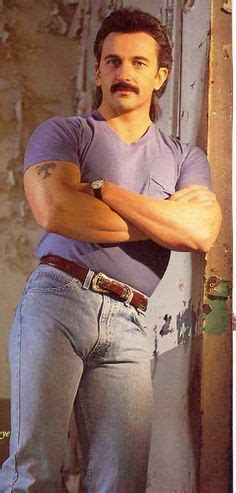 Aaron Tippon Bulge Aaron Tippin Page Old Country Music Hot