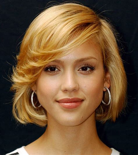 This hairstyle lifts and opens up the face with its effortless styling. 10 Stylish Bob Hairstyles For Oval Faces