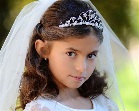 25 First Communion Hairstyles With Crown Hairstyle Catalog