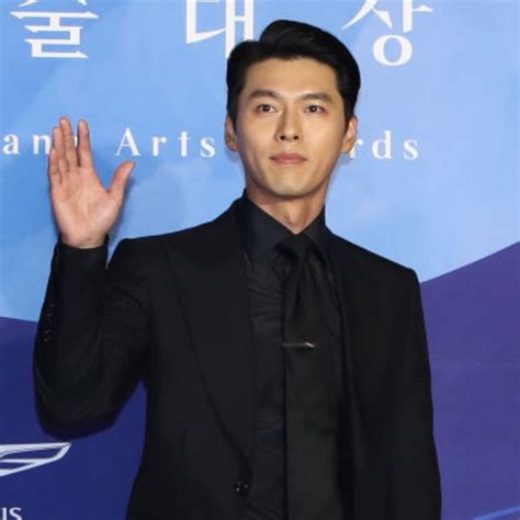 The web well worth of hyun bin offers been estimated to become a whopping 2 million dollars. How Much is Hyun Bin's Net Worth? + How Does He Spend His ...