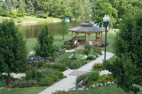 I had read apw and became obsessed with a backyard cake and punch reception vibe. 7 Steps for an Awesome Cheap Wedding